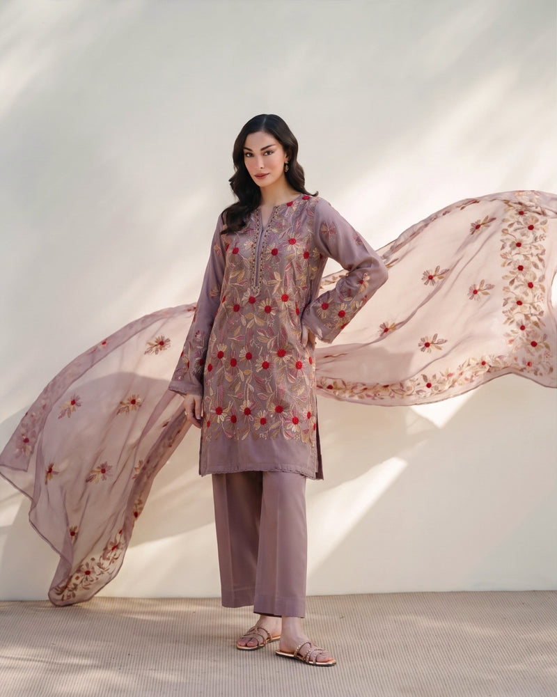 “Luxe Femme – Embroidered 2-Piece Unstitched Suit”