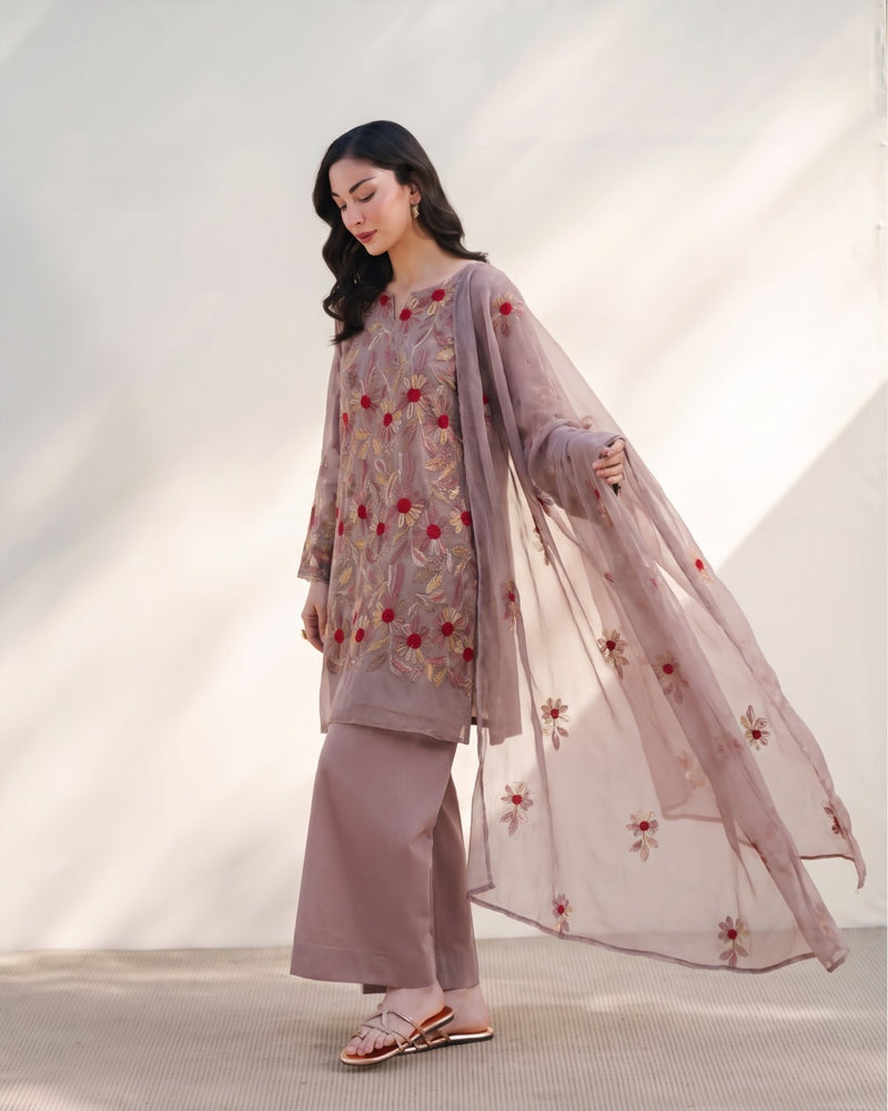 “Luxe Femme – Embroidered 2-Piece Unstitched Suit”